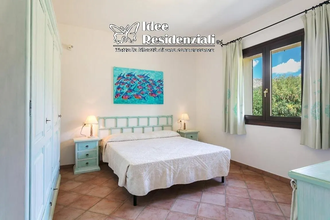 Villa, Private Garden Of Eden, And Stunning Vistas Pittulongu 0*,  Italien